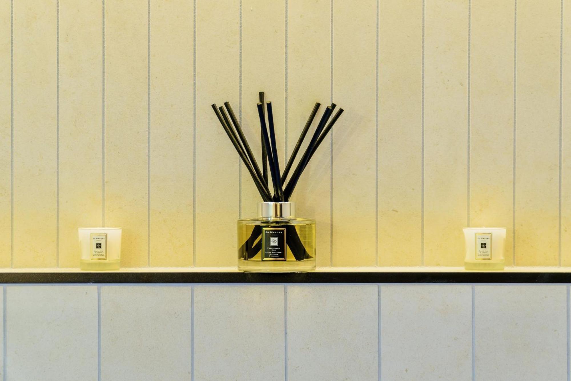 Host Inn Le Lumiere Spa & Cinema Lyon Phòng bức ảnh